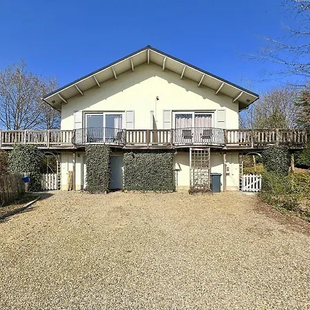 Trevligt Hem I Med Panoramautsikt *